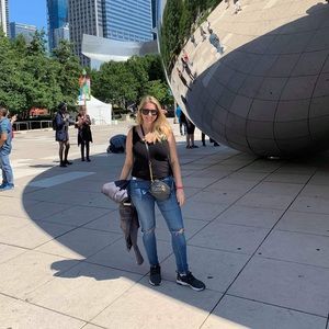 Meet your Posher, Hailey